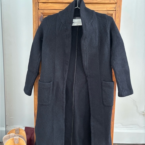 Babaton Elegant Black Outerwear - Picture 2 of 5